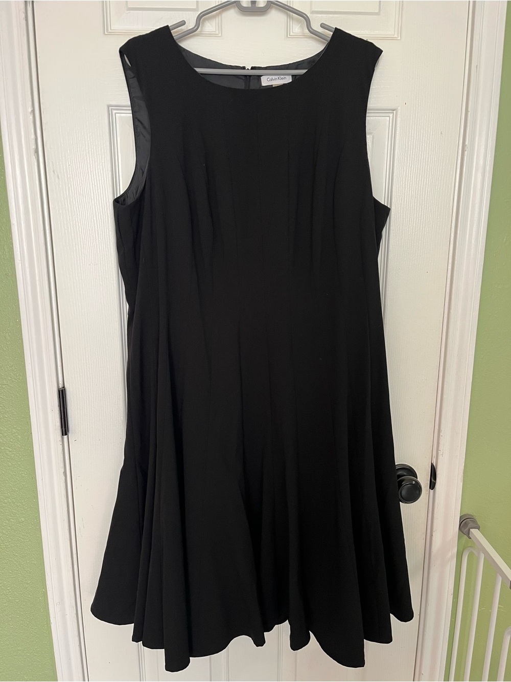 Calvin Klein Black Sleeveless A-Line Midi Dress